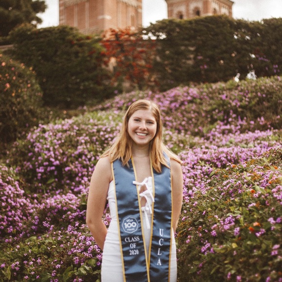 Meet your Posher, Lauren - Picture 1 of 1